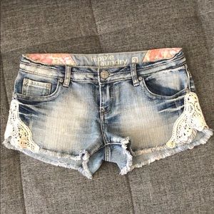Hippie Laundry - Vanilla Star shorts with lace